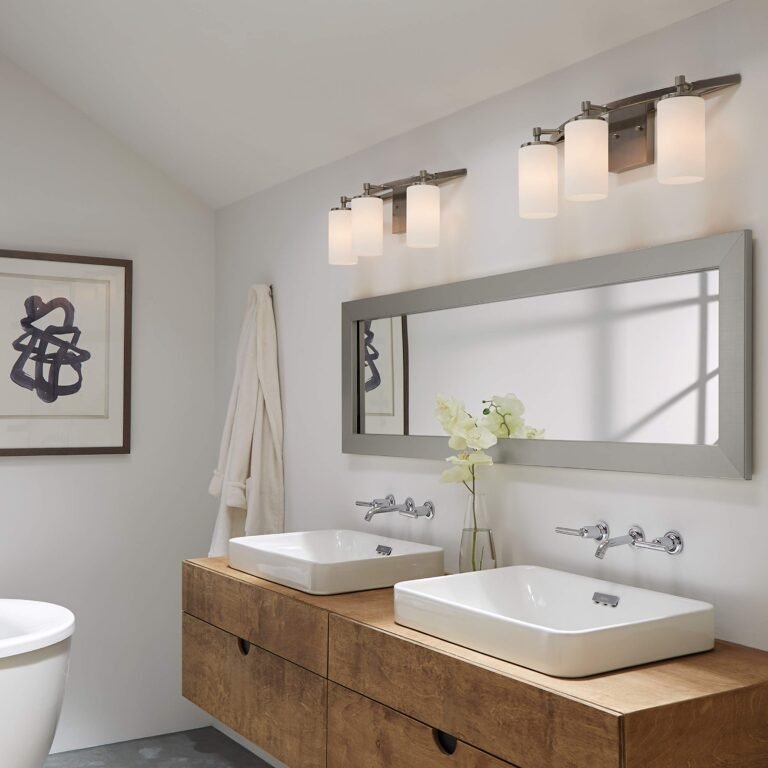 Alturas Three Light Wall Bath Vanity Lighting